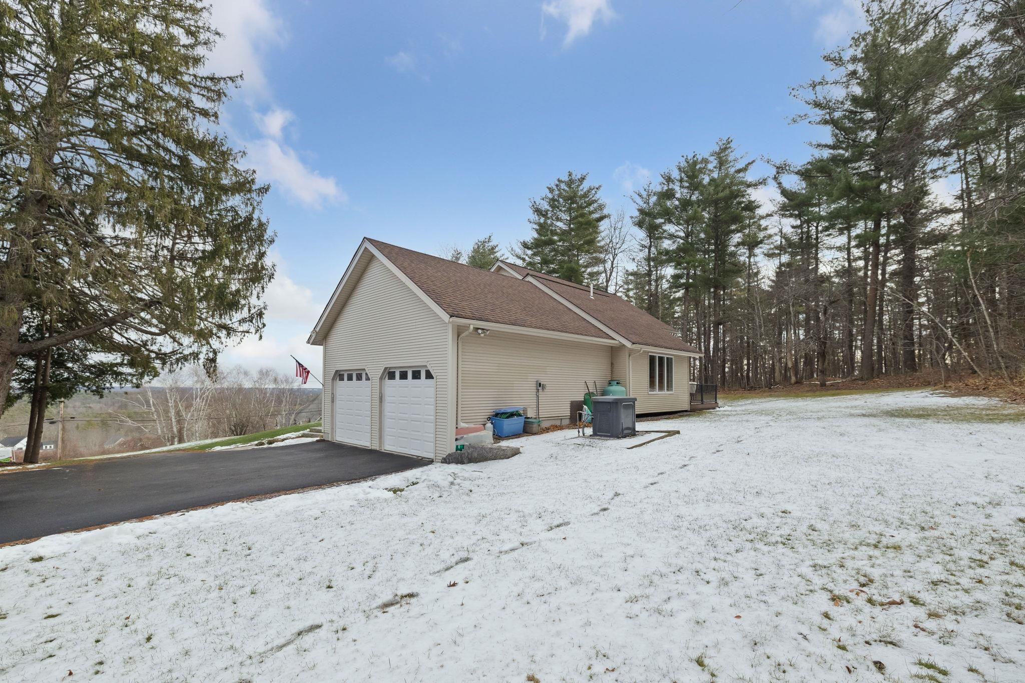 49 Searles Road Windham, NH 03087 - Photo 47 of 60
