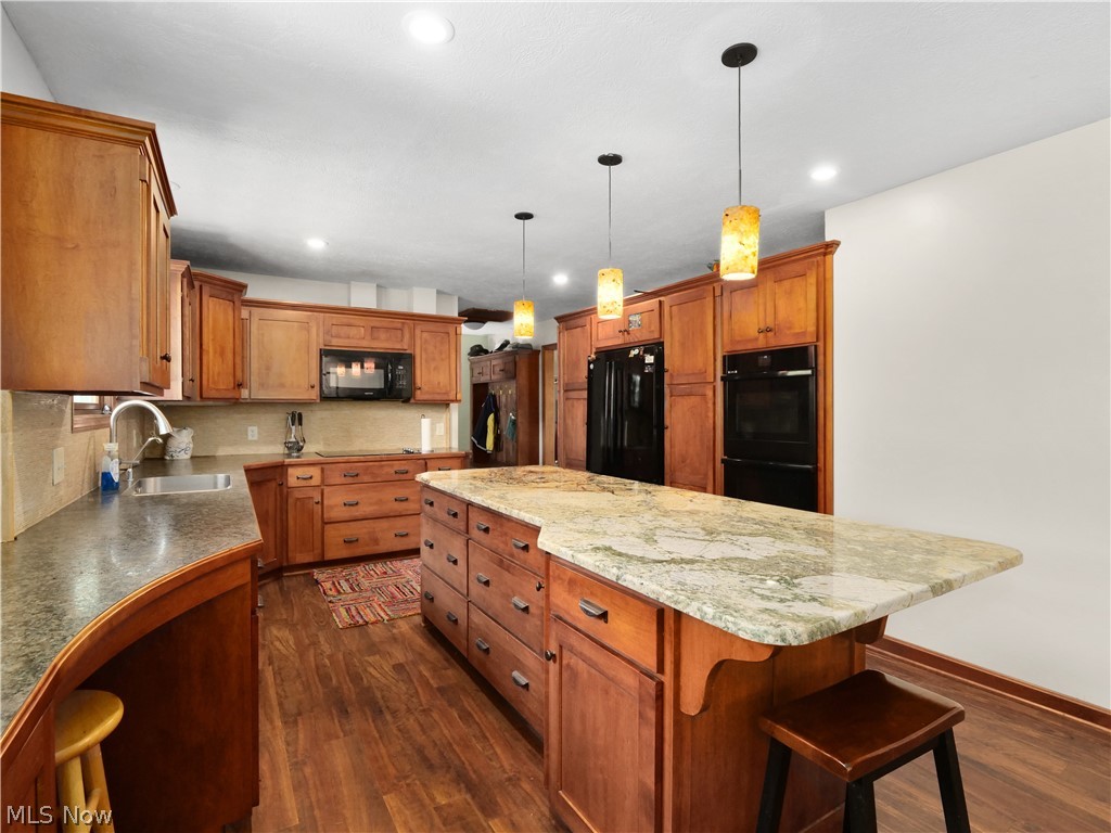 2850 West Bath Road Akron, OH 44333 - Photo 21 of 35 Kitchen