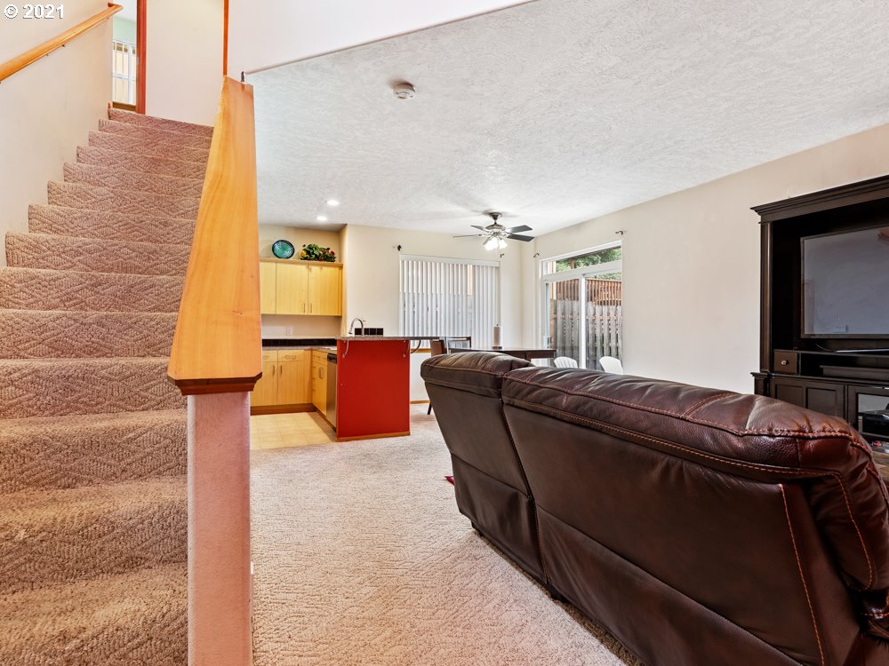 673 Northeast Anderson Road Gresham, OR 97030 - Photo 2 of 28 Gallery Image 2