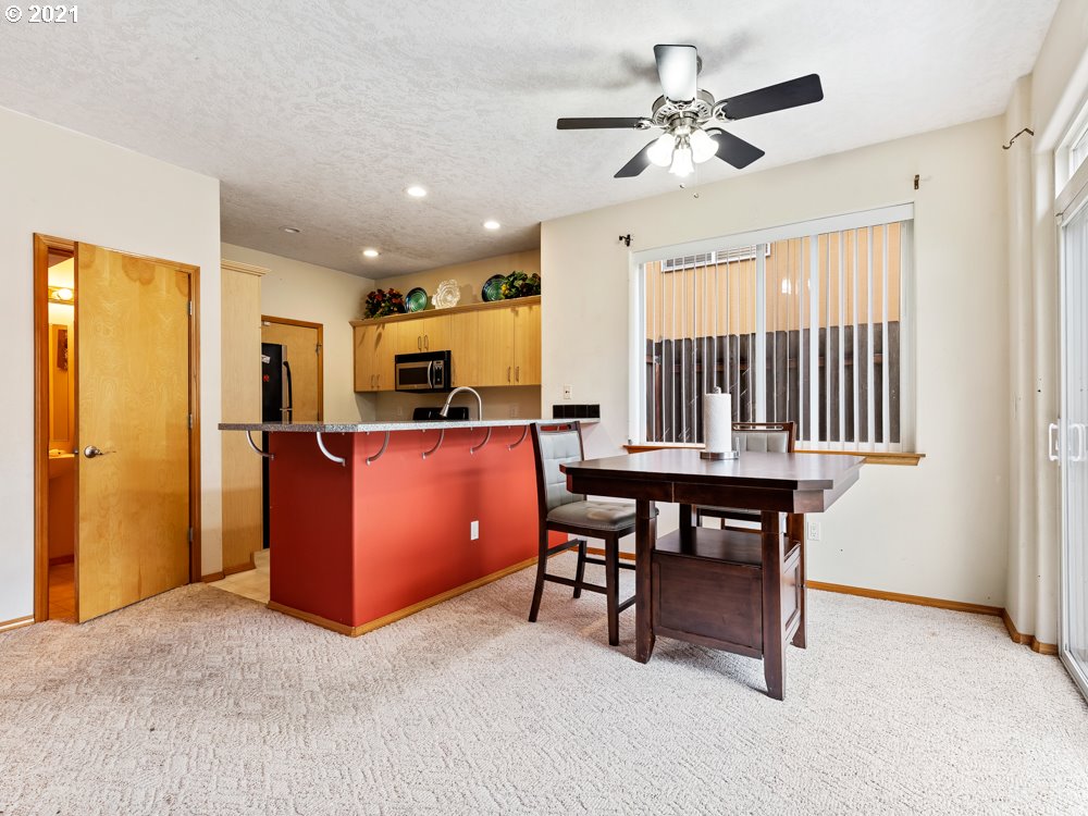 673 Northeast Anderson Road Gresham, OR 97030 - Photo 3 of 28 Gallery Image 3