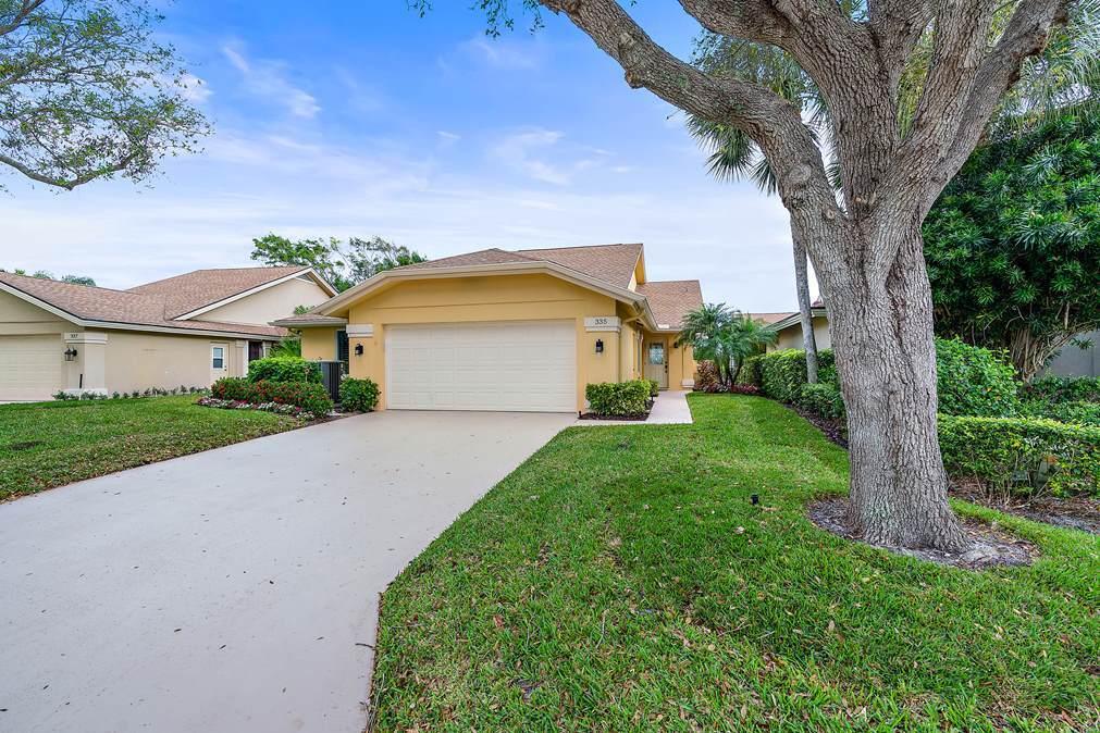 335 Ridge Road Jupiter, FL 33477 - Photo 2 of 26 335 Ridge Rd-1