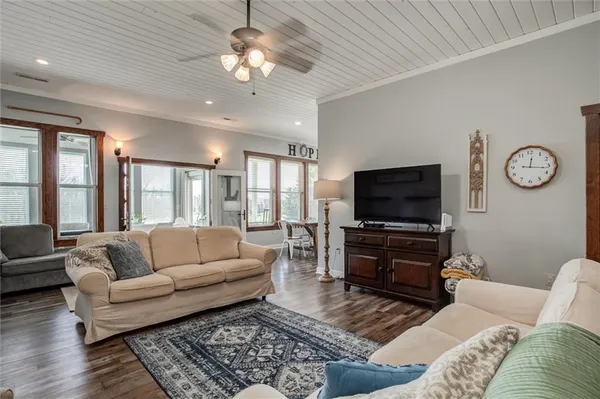 $750,000 | 1171 Northwest 250th Road, Holden, MO 64040