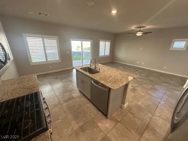 $2,345 | 10962 Bristol Park Avenue, Las Vegas, NV 89166