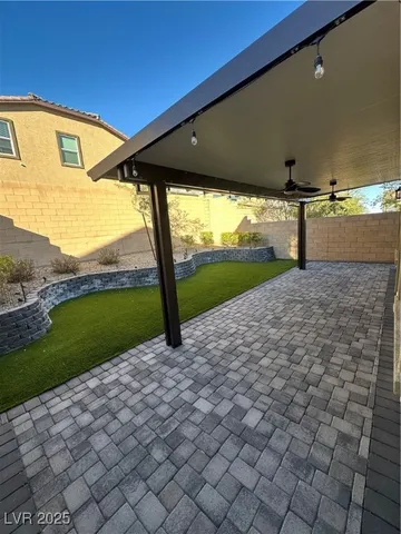 $2,345 | 10962 Bristol Park Avenue, Las Vegas, NV 89166