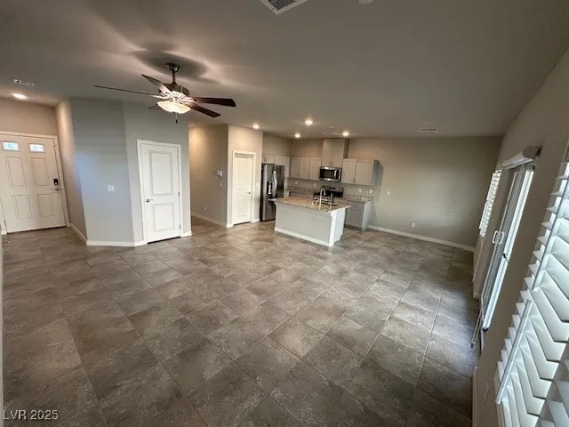 $2,345 | 10962 Bristol Park Avenue, Las Vegas, NV 89166