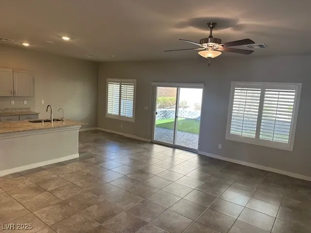 $2,345 | 10962 Bristol Park Avenue, Las Vegas, NV 89166