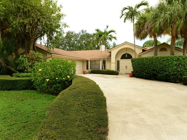 18809 Falcon Way Jupiter, FL 33458 - Photo 1 of 15 Exterior Front