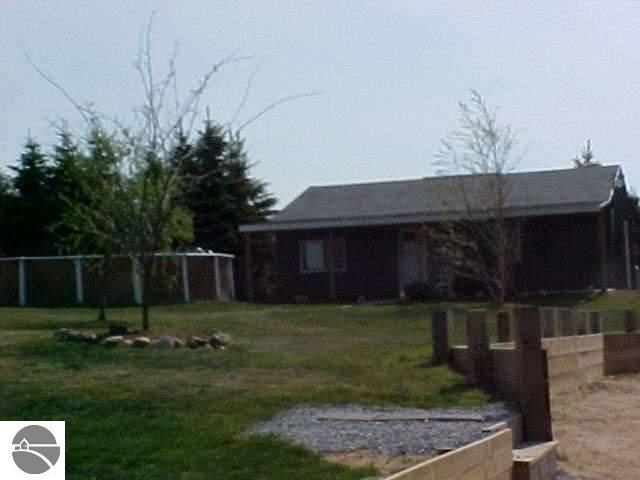 18848 Tustin Road Tustin, MI 49688 - Photo 2 of 5 1669898-1.JPG