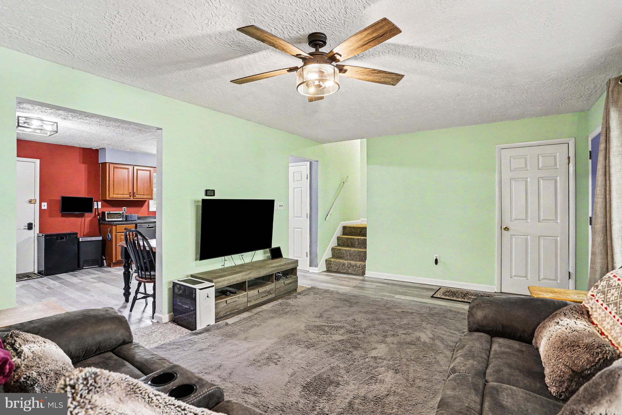 2885 Freysville Road Red Lion, PA 17356 - Photo 7 of 31