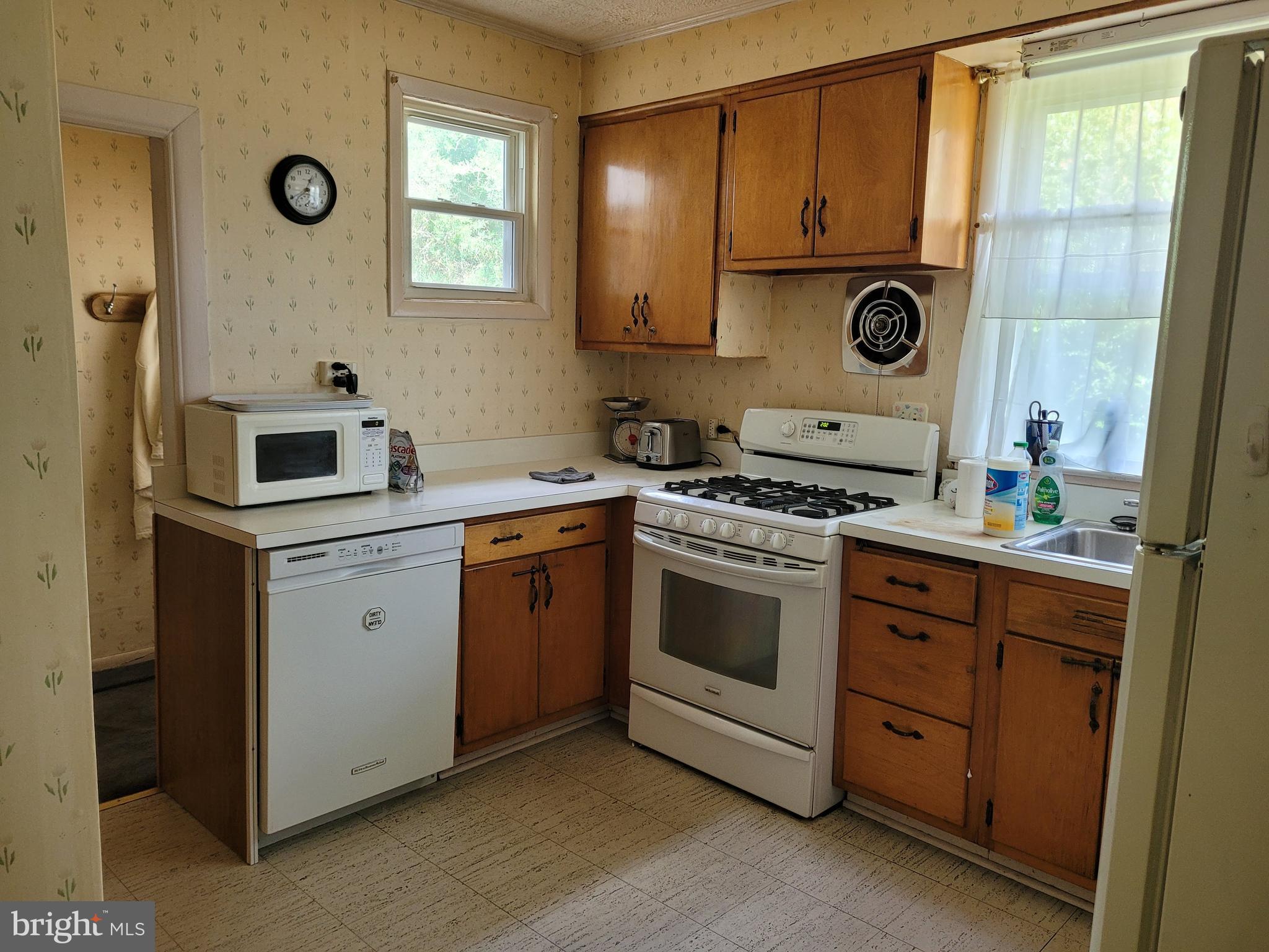 3222 Marnat Road Pikesville, MD 21208 - Photo 9 of 21 Gallery Image 9