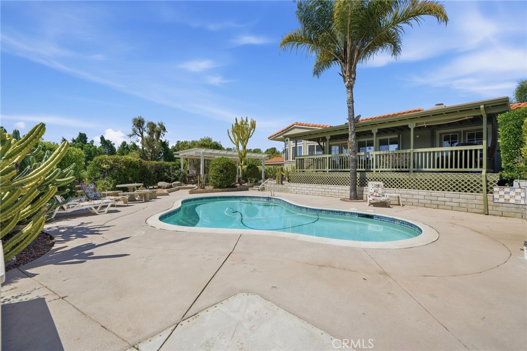 35780 Greer Road Murrieta, CA 92562 - Photo 21 of 56 Plenty of room for fun in the sun