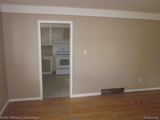 8817 Henry Ruff Road Livonia, MI 48150 - Photo 5 of 8 8817 HENRY RUFF RD