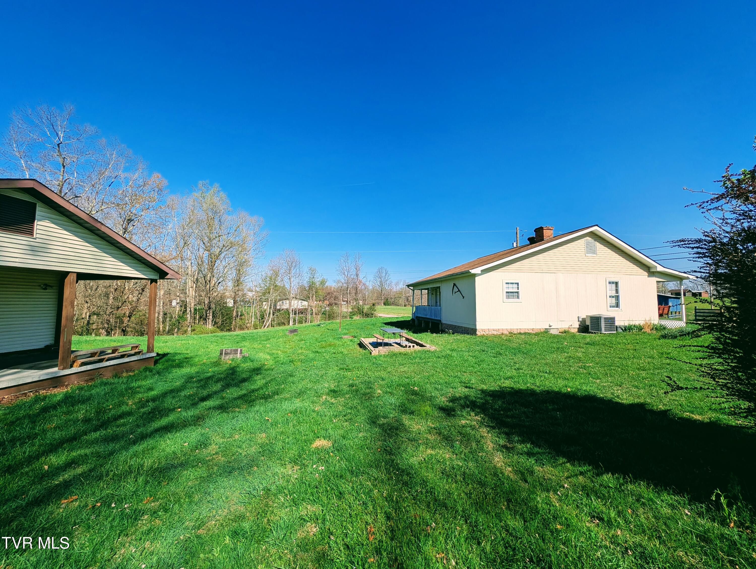 3645 DC Caney Ridge Road Clintwood, VA 24228 - Photo 8 of 54 1000020758