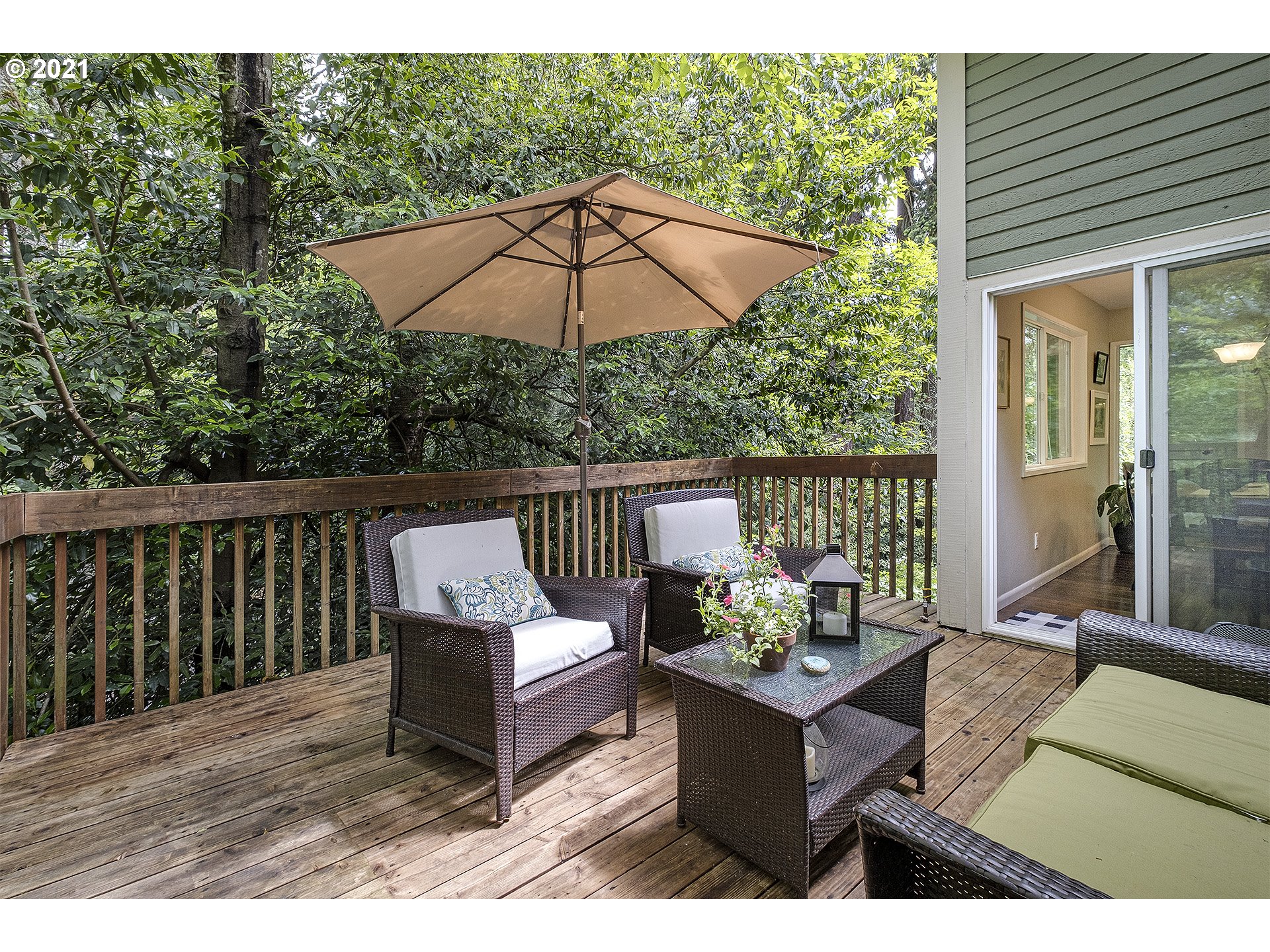 9706 Southwest Quail Post Road Portland, OR 97219 - Photo 17 of 31 Gallery Image 17