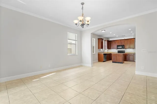 a bathroom with a toilet and a bathtub
