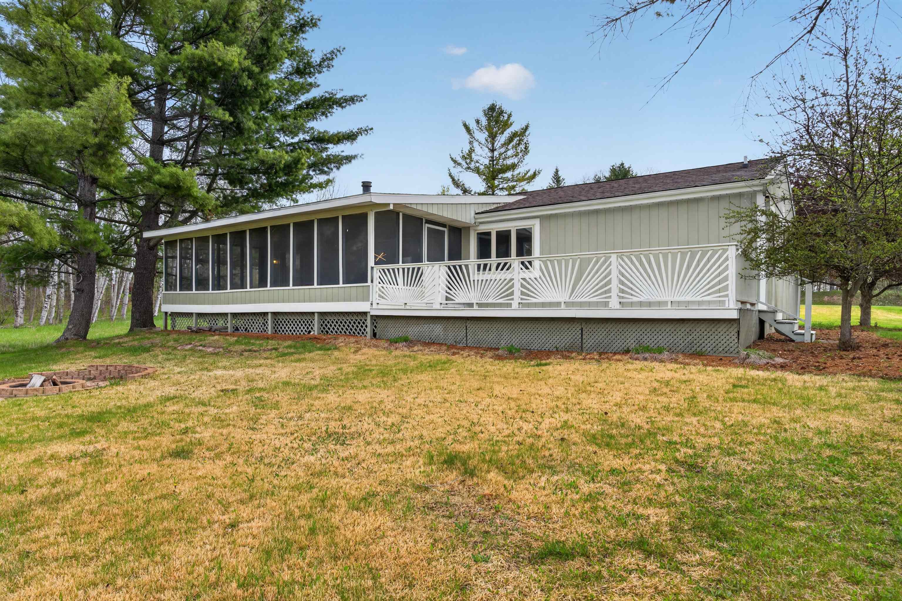 1727 Linksview Way Gladwin, MI 48624 - Photo 40 of 51
