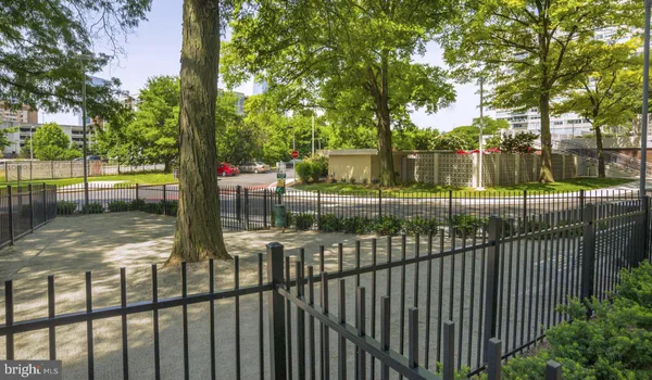 $2,657 | 2200 Benjamin Franklin Parkway, Unit 2BE0105, Philadelphia, PA 19130