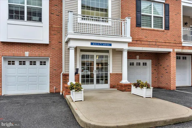 a view of a house with entrance