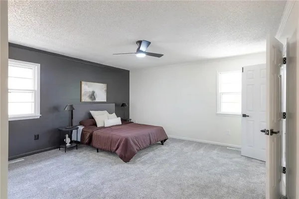 $359,900 | 203 Northeast Crescent Street, Lee's Summit, MO 64086