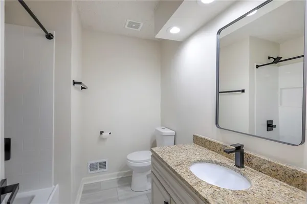 $359,900 | 203 Northeast Crescent Street, Lee's Summit, MO 64086