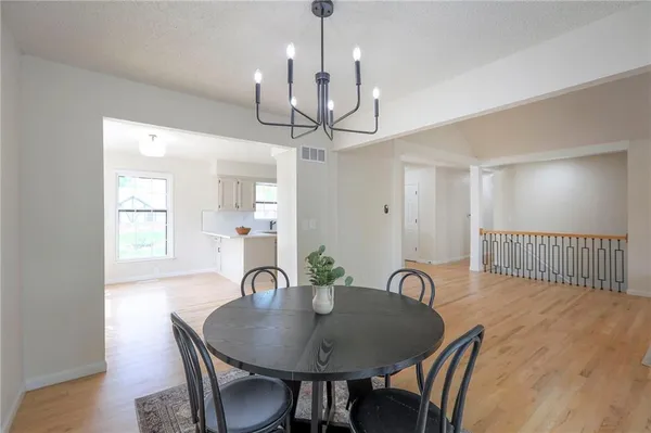 $359,900 | 203 Northeast Crescent Street, Lee's Summit, MO 64086