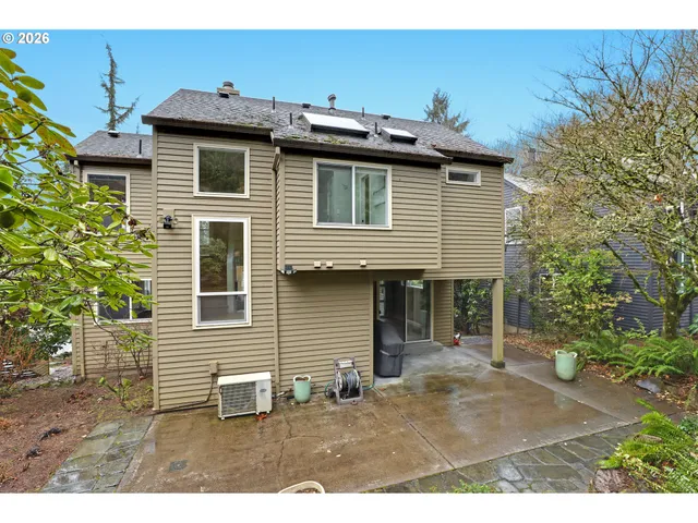 $739,000 | 7635 South Hood Avenue, Portland, OR 97219