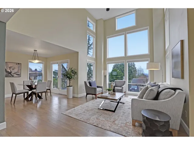 $739,000 | 7635 South Hood Avenue, Portland, OR 97219