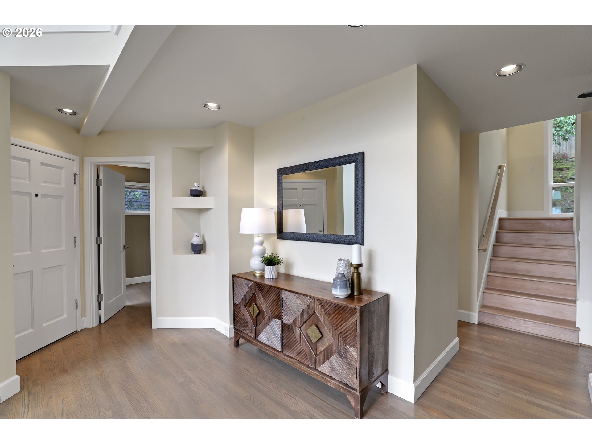 7635 South Hood Avenue Portland, OR 97219 - Photo 5 of 30