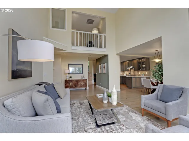 $739,000 | 7635 South Hood Avenue, Portland, OR 97219