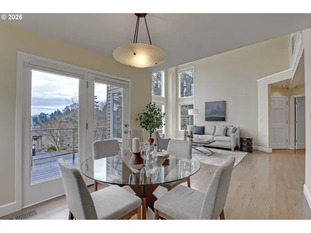 $739,000 | 7635 South Hood Avenue, Portland, OR 97219