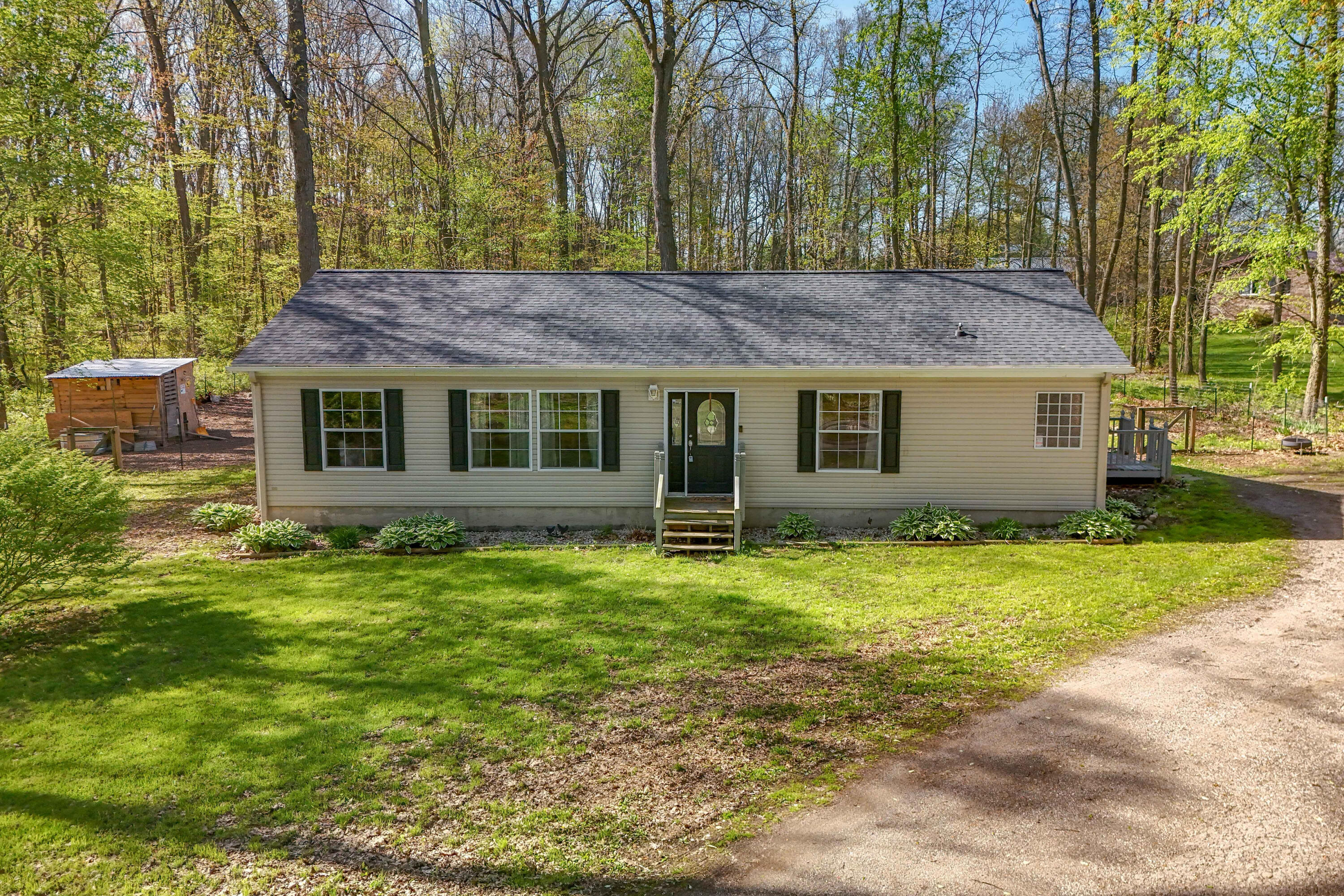 13175 Folks Road Hanover, MI 49241 - Photo 2 of 51 15