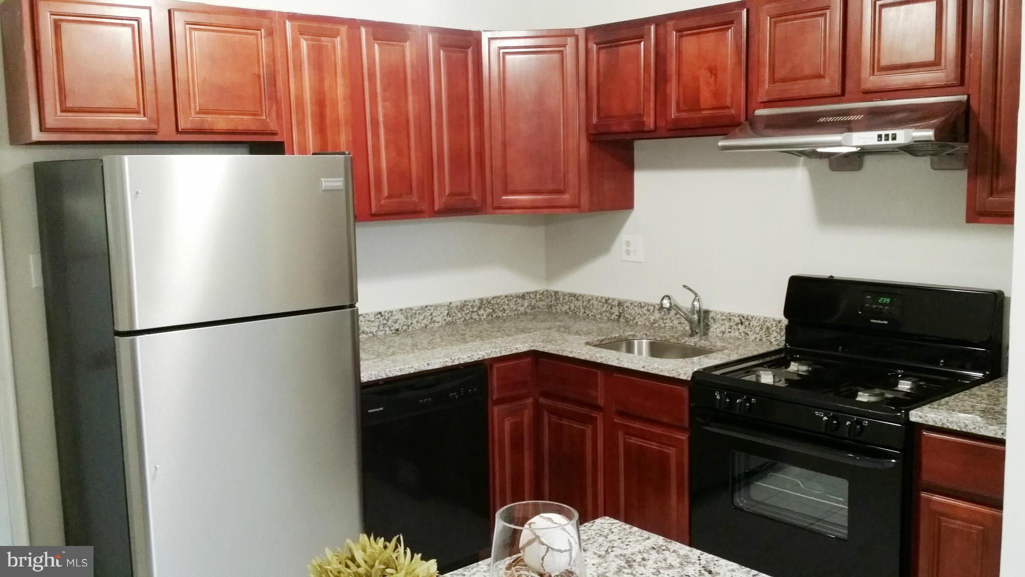11914 Rocking Horse Road Rockville, MD 20852 - Photo 11 of 30 Kitchen