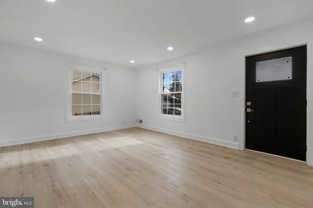 $1,148,000 | 3284 Annandale Road, Falls Church, VA 22042