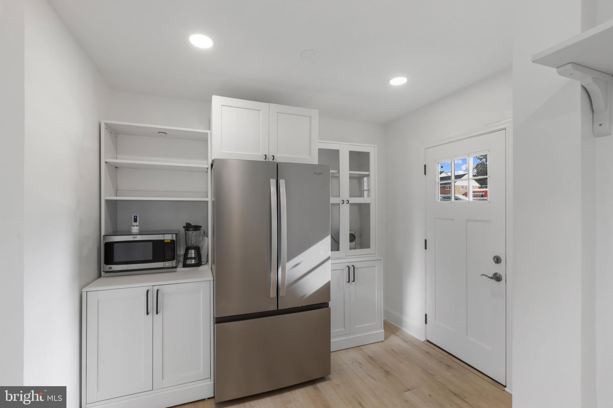 3284 Annandale Road Falls Church, VA 22042 - Photo 16 of 51
