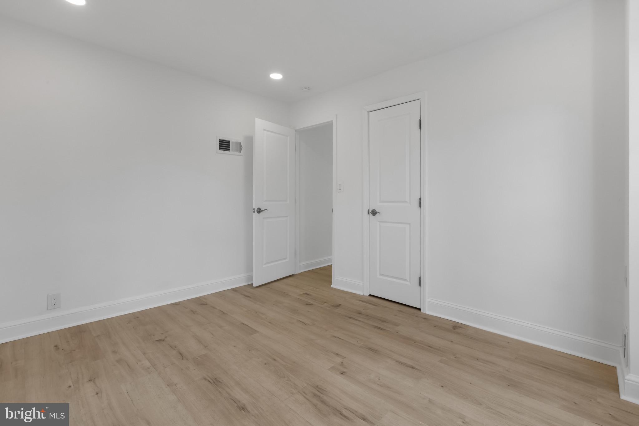 3284 Annandale Road Falls Church, VA 22042 - Photo 17 of 42