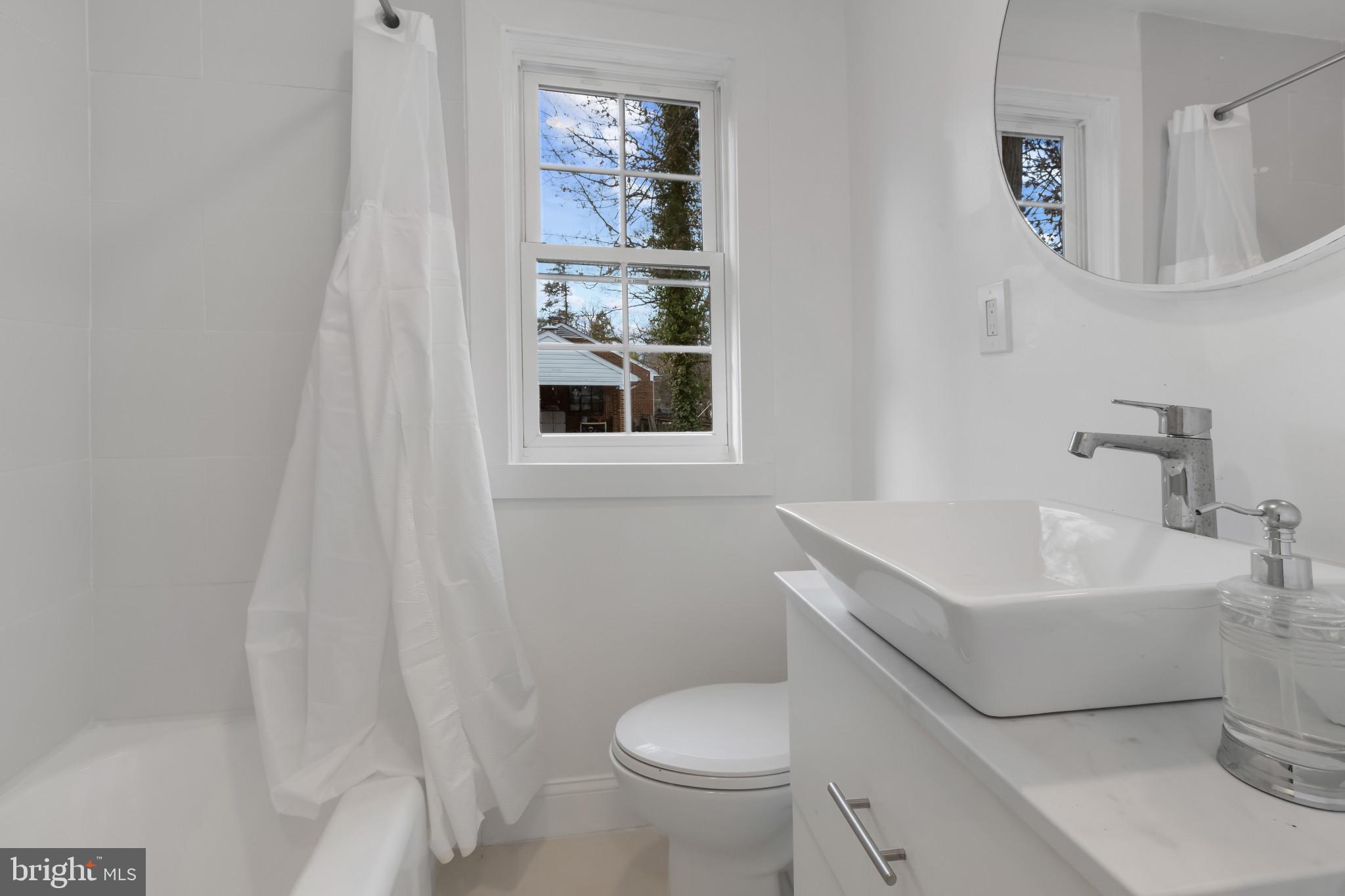 3284 Annandale Road Falls Church, VA 22042 - Photo 19 of 42