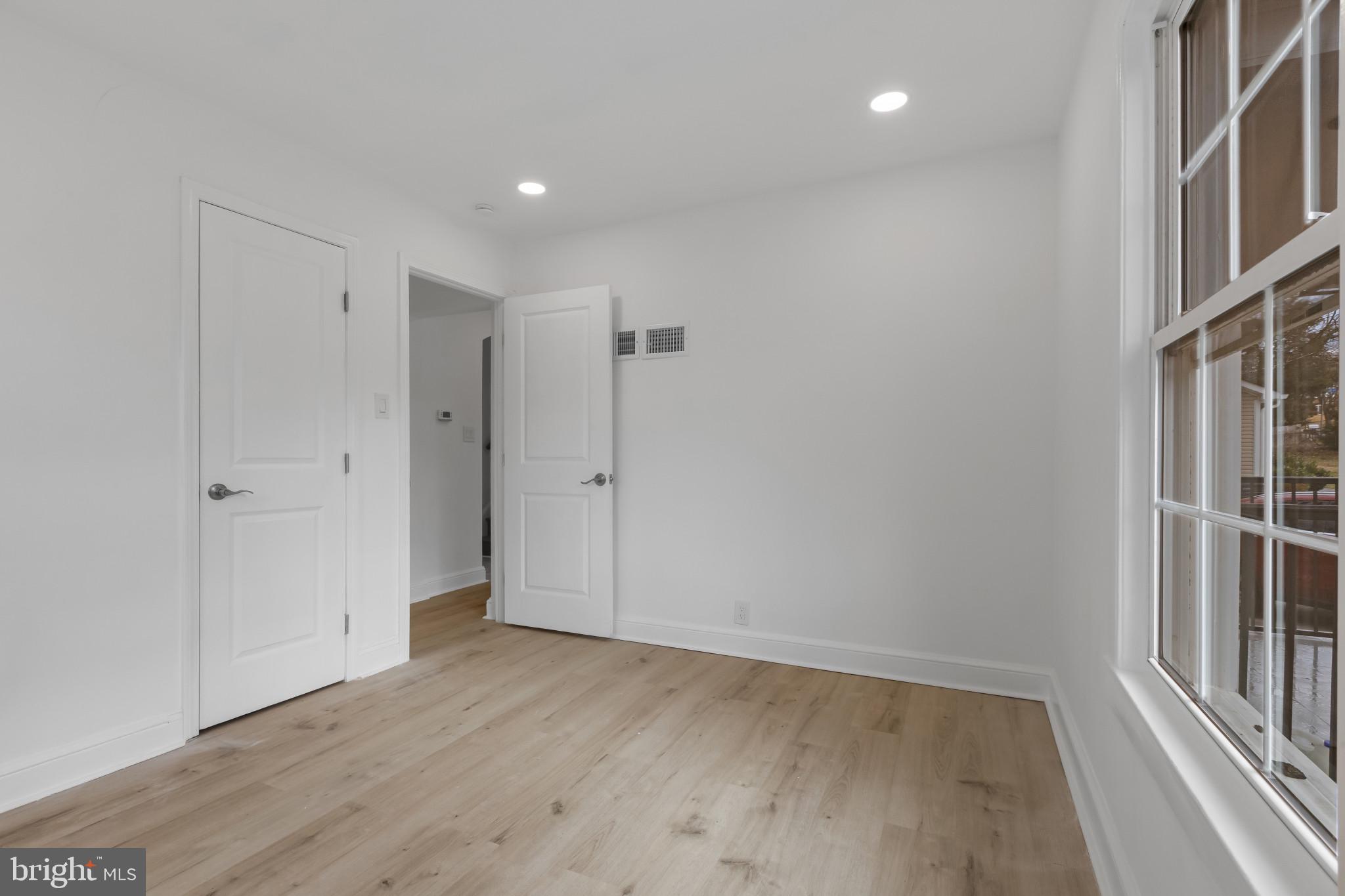 3284 Annandale Road Falls Church, VA 22042 - Photo 20 of 51