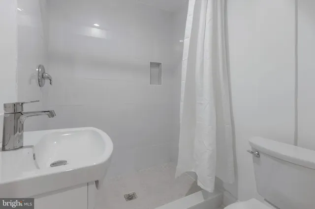 $1,148,000 | 3284 Annandale Road, Falls Church, VA 22042