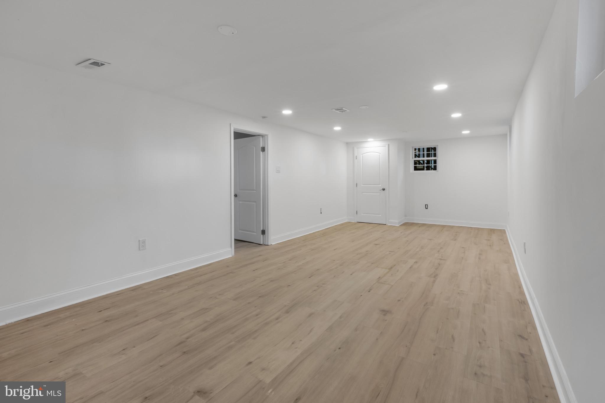 3284 Annandale Road Falls Church, VA 22042 - Photo 38 of 51