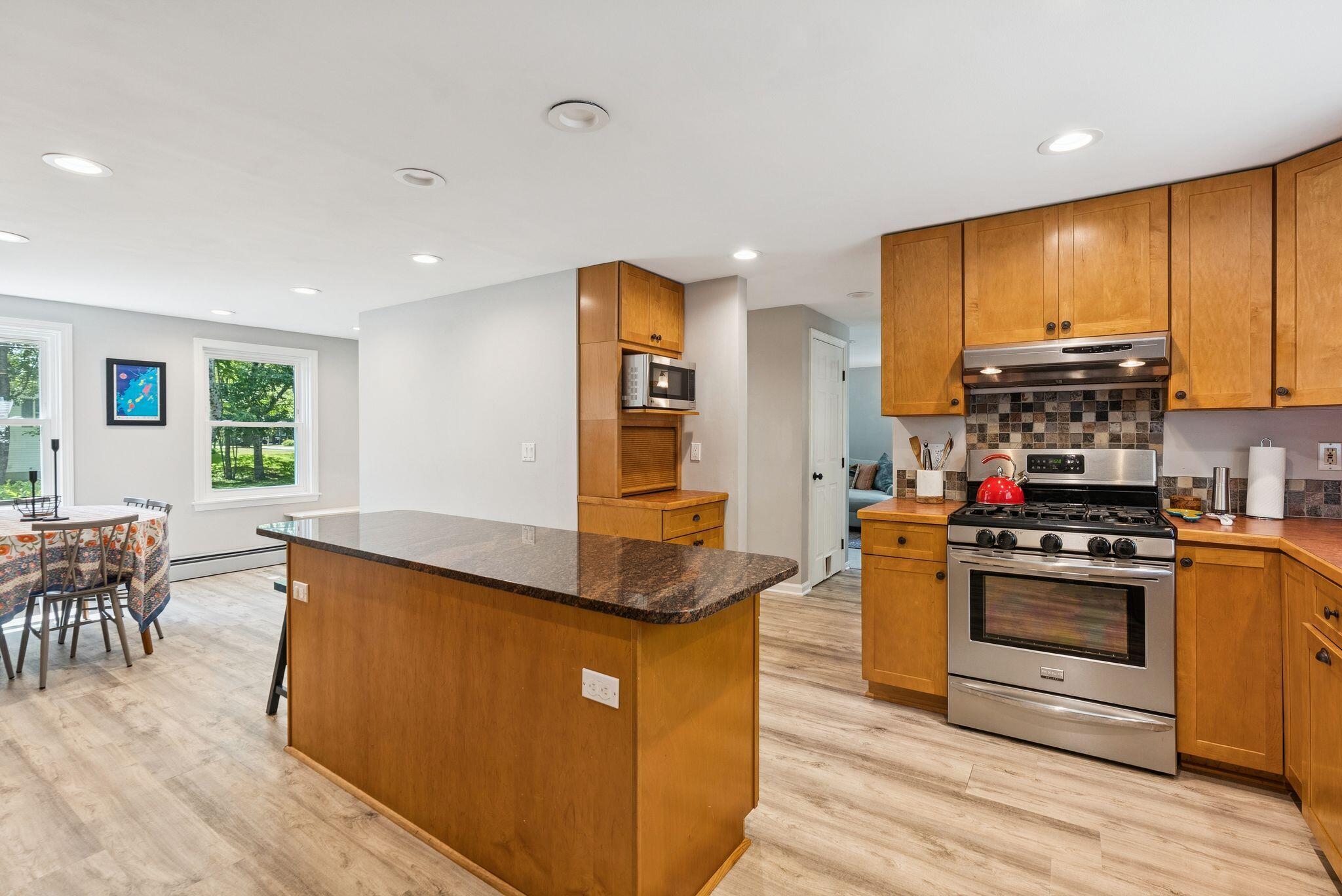 12 Basswood Road Brunswick, ME 04011 - Photo 14 of 54 36_DSC09043