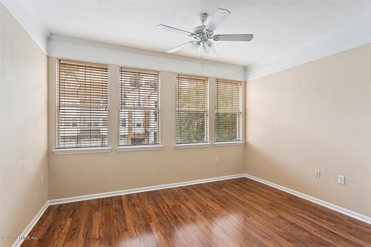 8550 Touchton Road, Unit 1323 Jacksonville, FL 32216 - Photo 8 of 25 Sunroom