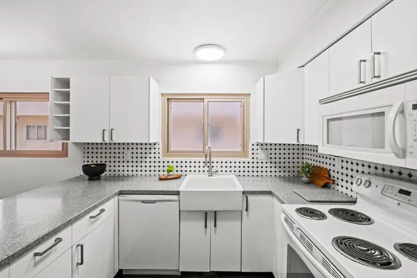 $635,000 | 2658 Worden Street, Unit 223, San Diego, CA 92110