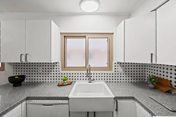 $635,000 | 2658 Worden Street, Unit 223, San Diego, CA 92110