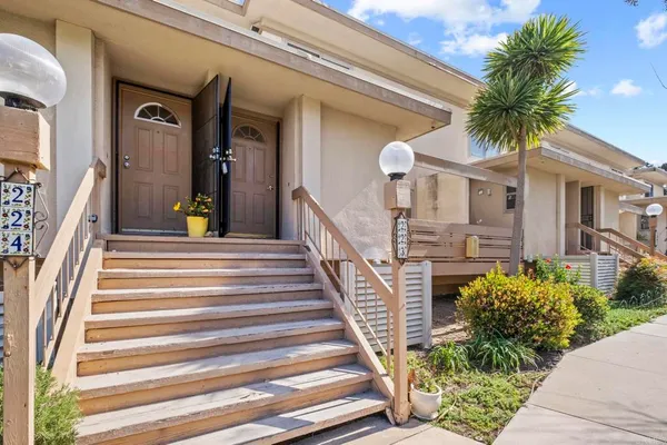 $635,000 | 2658 Worden Street, Unit 223, San Diego, CA 92110