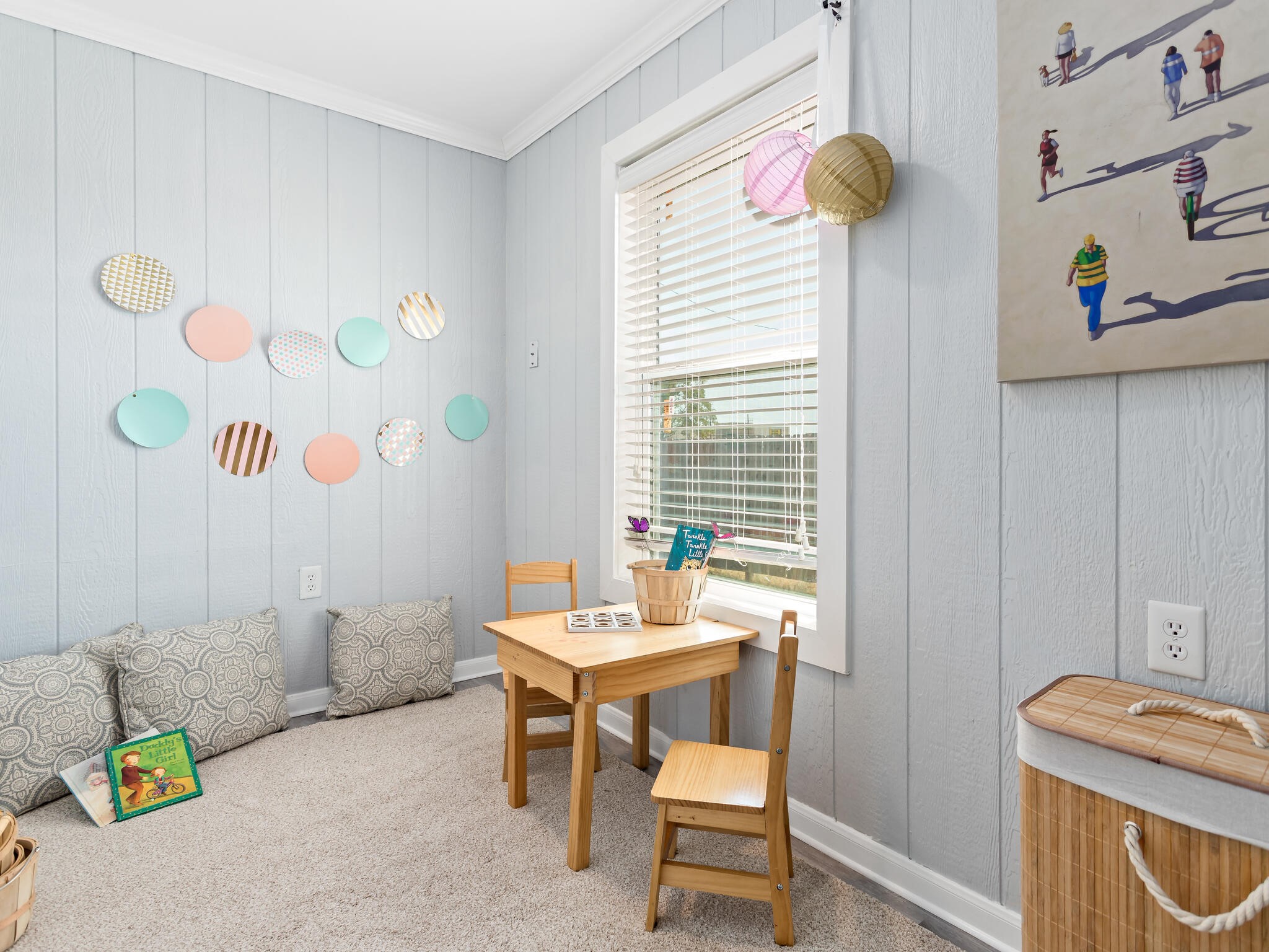 2055 State Highway 87 Crystal Beach, TX 77650 - Photo 18 of 32 a reading room with furniture and a window