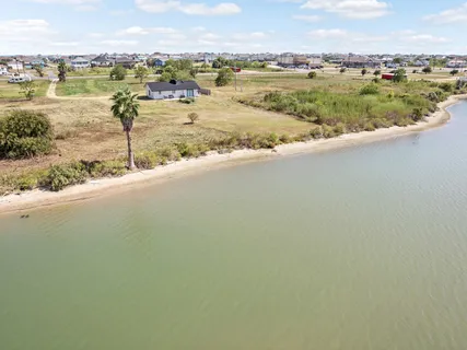 $305,000 | 2055 State Highway 87, Crystal Beach, TX 77650