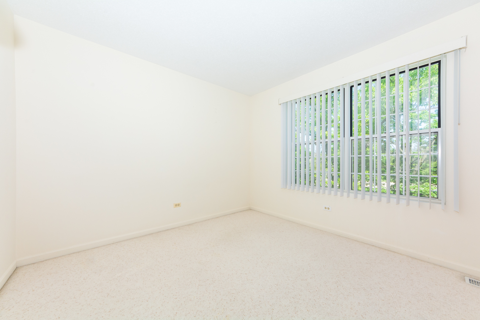 4510 Deer Trail Northbrook, IL 60062 - Photo 24 of 44 a view of an empty room with a window