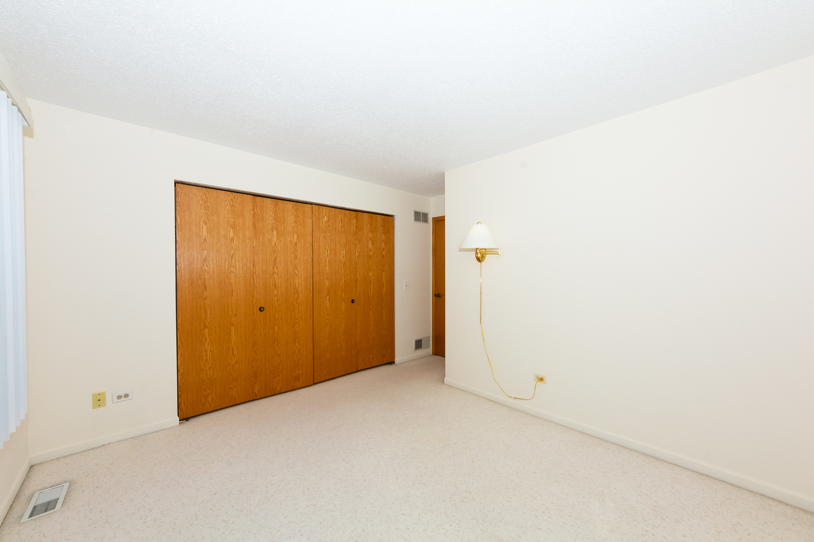 4510 Deer Trail Northbrook, IL 60062 - Photo 25 of 44 a view of an empty room
