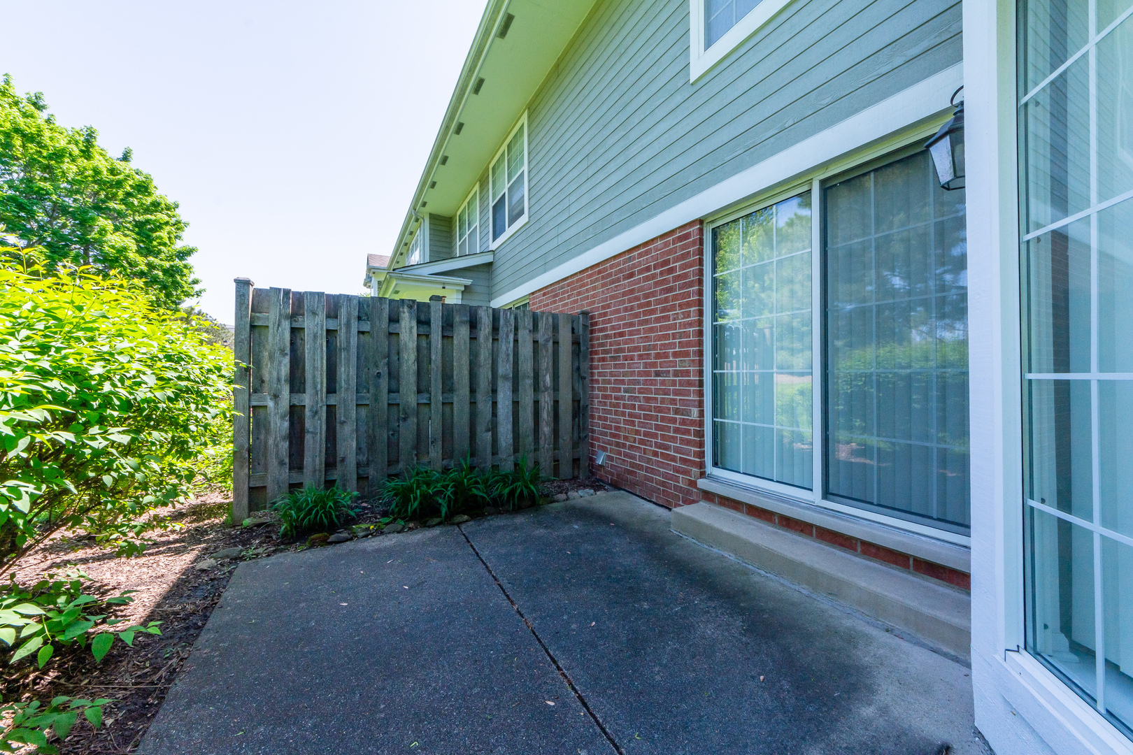 4510 Deer Trail Northbrook, IL 60062 - Photo 37 of 44 a view of backyard with green space