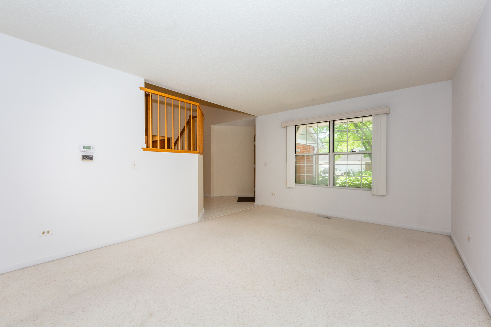 4510 Deer Trail Northbrook, IL 60062 - Photo 6 of 44 an empty room with windows